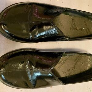 Dansko slip resistant, patent low heel clogs